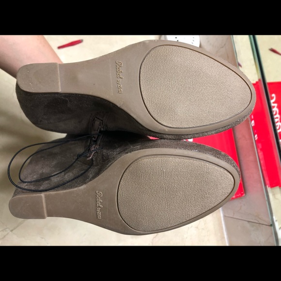 Booties - Picture 4 of 5